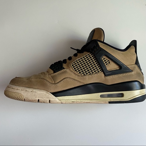 Jordan 4 “Mushrooms” Size 11 Womens - Picture 2 of 13